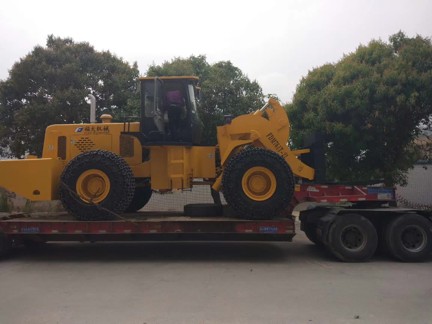 21t forklift loader sent to lianjiang guangdong, china